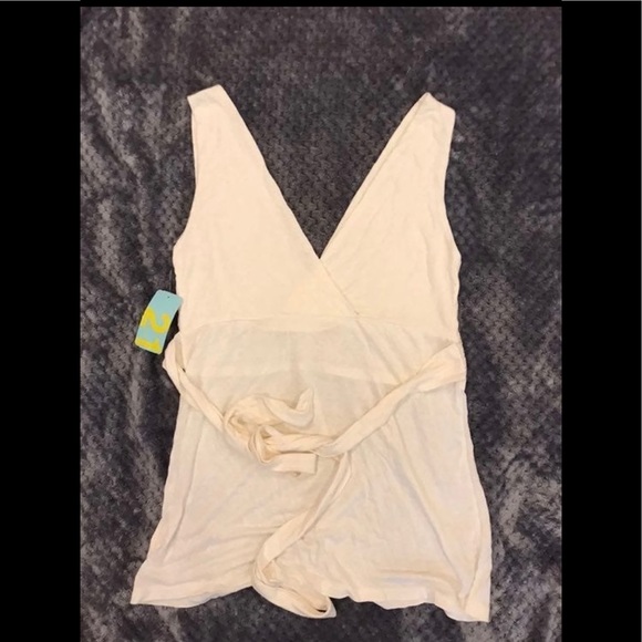 Gorgeous NWT: cream and sliver beaded halter M - Picture 9 of 10
